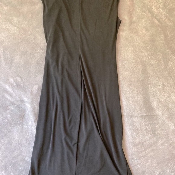 Black dress - Picture 2 of 5